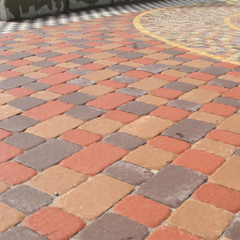 Тротуарна плитка Золотой Мандарин, Старая площадь в Ровно, фото 11