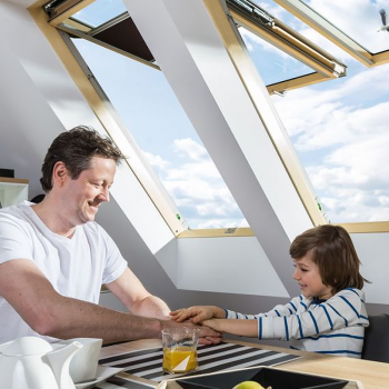 Мансардное окно Fakro Lux FPP-V U3 PreSelect MAX в Ковеле, фото 15