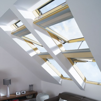 Мансардное окно Fakro Lux FTP-V U3 Z-Wave с электроуправлением в Ковеле, фото 3