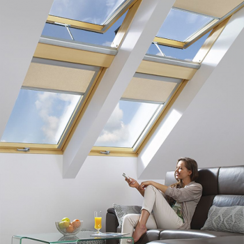 Мансардное окно Fakro Lux FTP-V U3 Z-Wave с электроуправлением в Ковеле, фото 7