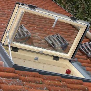 Эксплуатационный выход на крышу Velux GXL 3068 в Луцке, фото 2