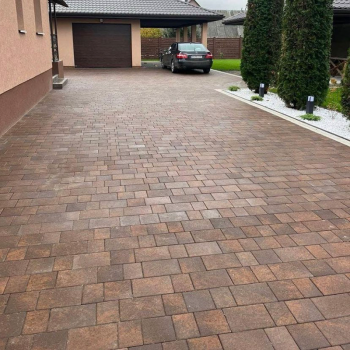 Брусчатка Гранат Плац в Ровно, фото 6