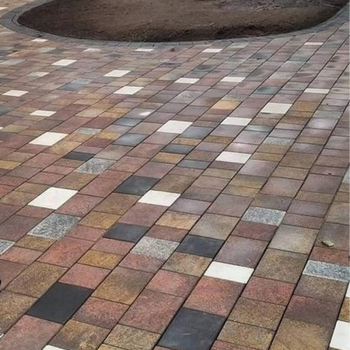 Брусчатка Гранат Плац в Ровно, фото 4