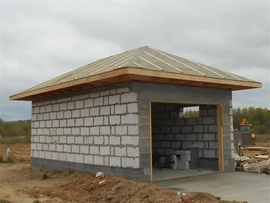 Який газоблок найкращий для гаража: практичний вибір без помилок